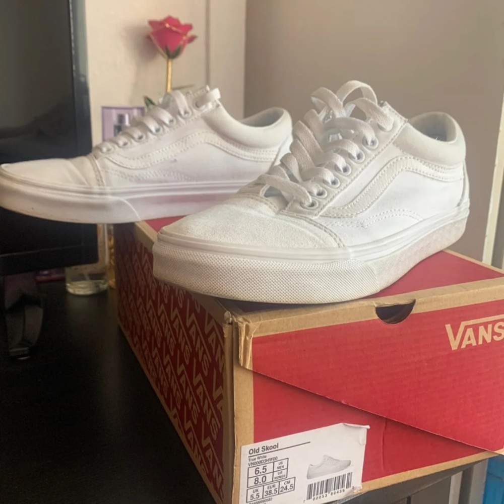 White old Skool vans